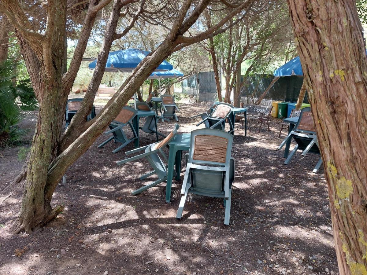 Hotel Il Lentischio à Cala Sapone Extérieur photo